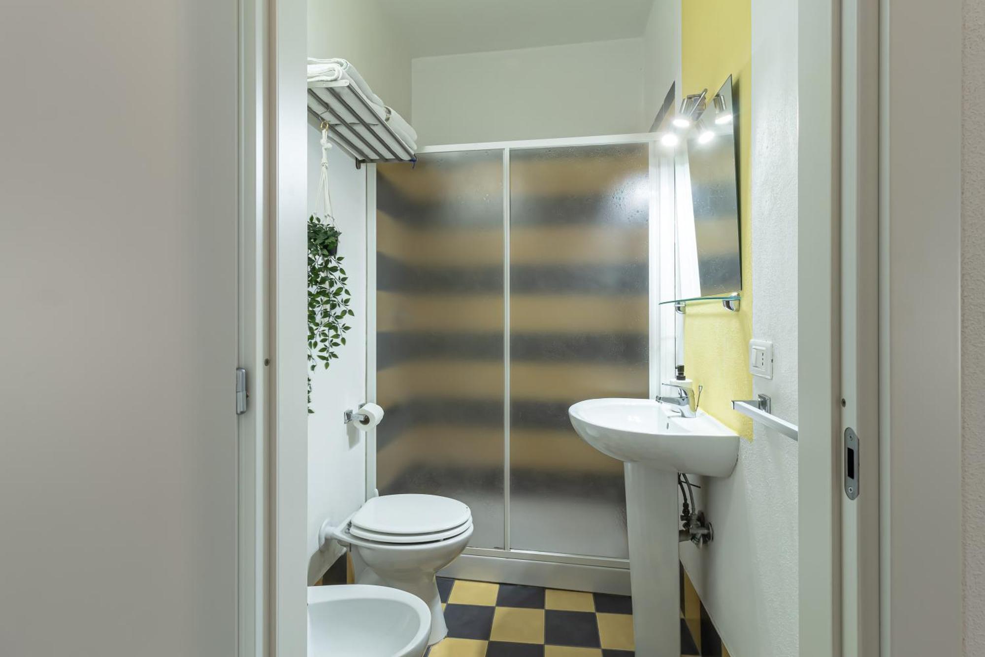 Domus 19 Hotel Napoli Bagian luar foto